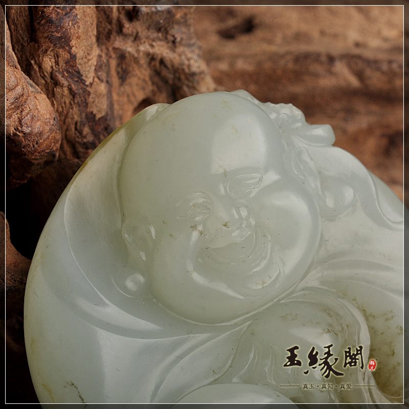 白玉籽料把件 借花献佛