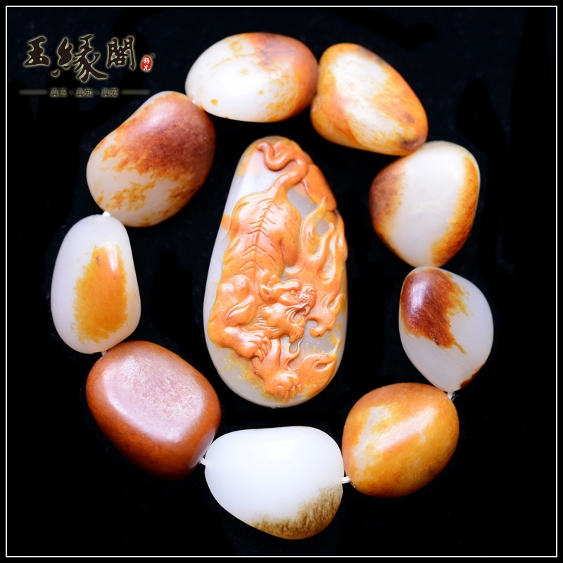 红皮籽料挂件 威震山河