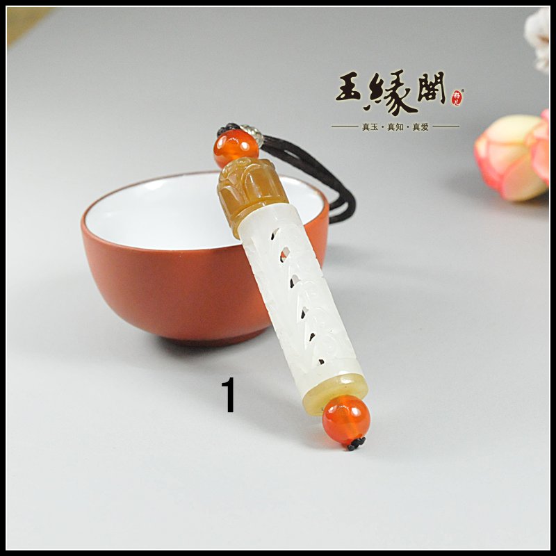 和田玉双色糖白 香囊	