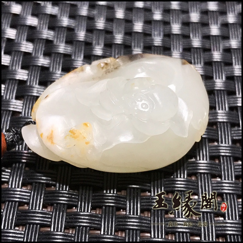 褐皮籽料挂件 连年有福