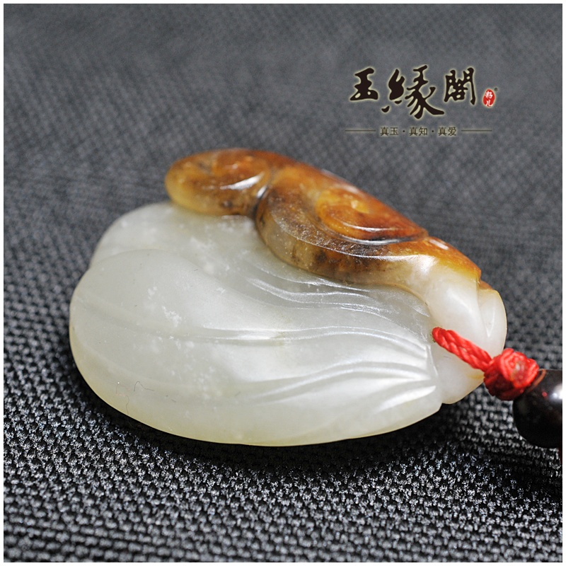 褐皮籽料挂件 丝丝牵挂