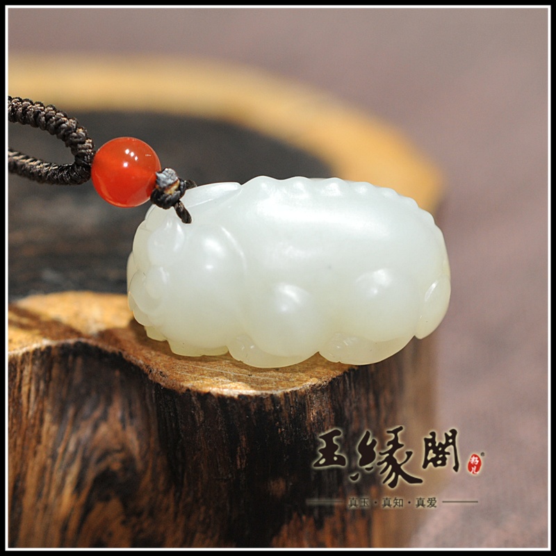 白玉籽料挂件 貔貅