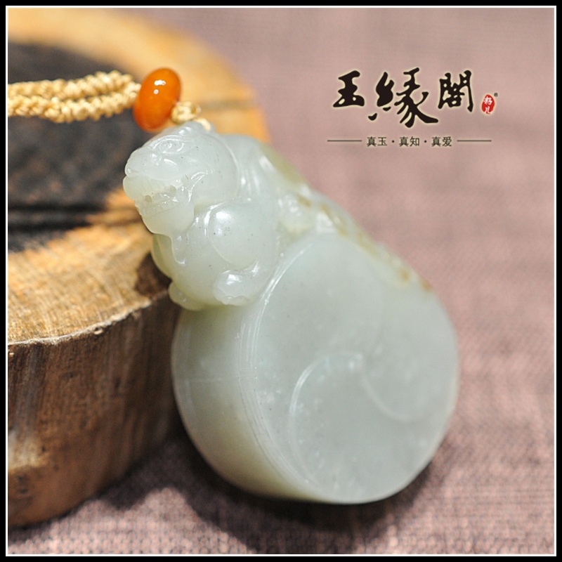 白玉籽料挂件 扭转乾坤