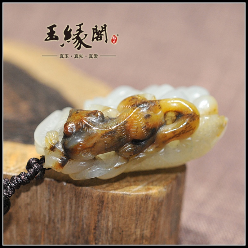 白玉籽料挂件 欢天喜地