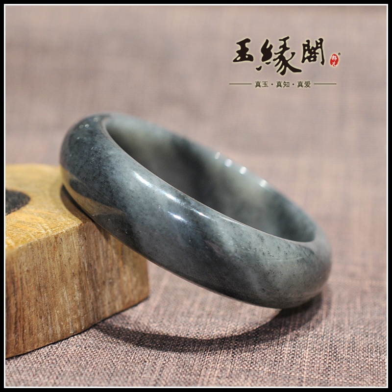 墨玉籽料手镯