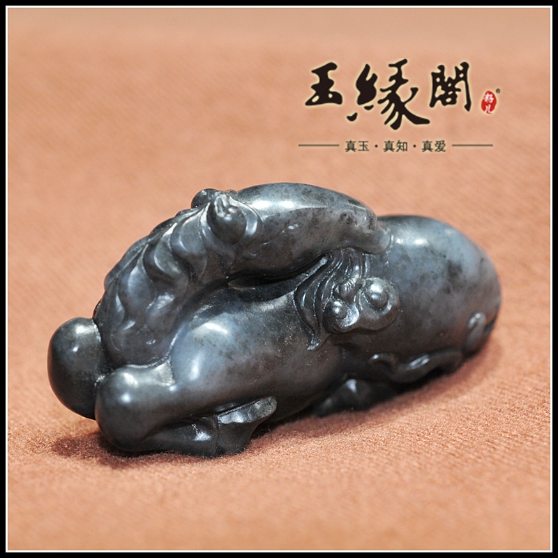 墨玉籽料把件 马上如意