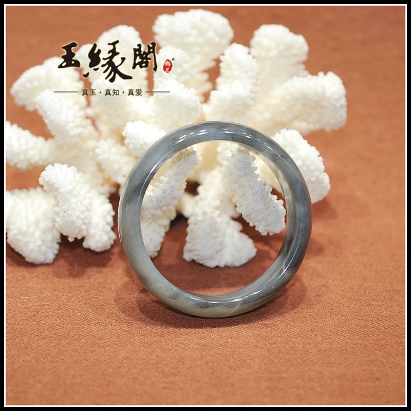 和田玉籽料 手镯（58.1mm）