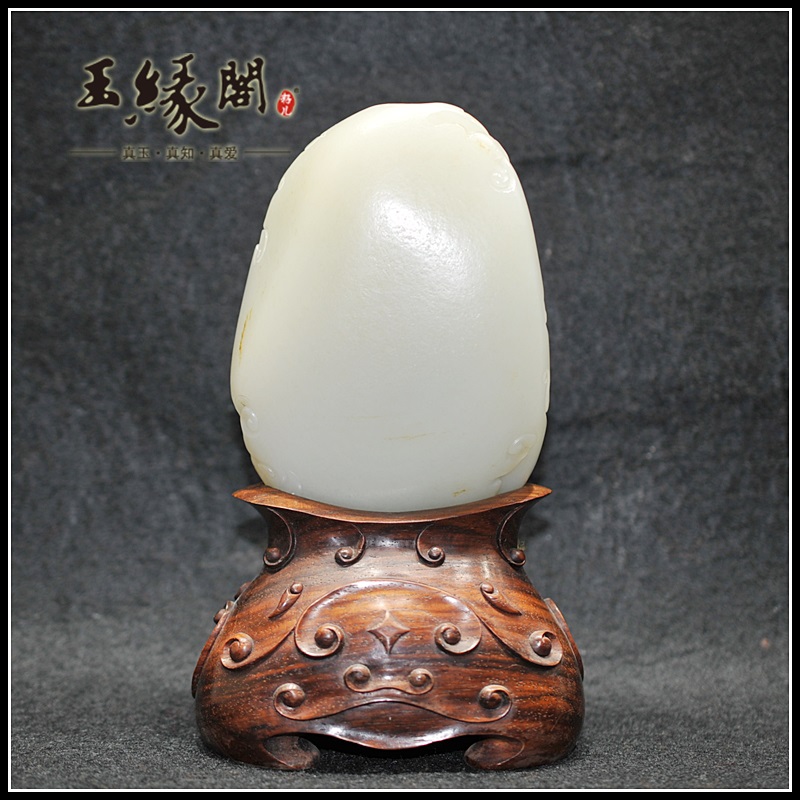 秋梨皮籽料摆件 威震四方