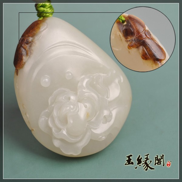 枣红皮籽料把件 花开富贵