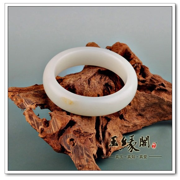 羊脂玉籽料手镯56.7mm