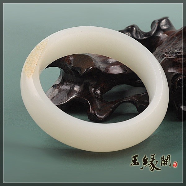 秋梨皮羊脂籽佩饰手镯57.06mm