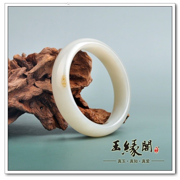 白玉籽料佩饰手镯57.42mm