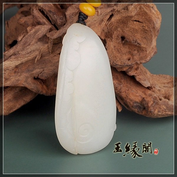 羊脂玉籽料把件 连年有余