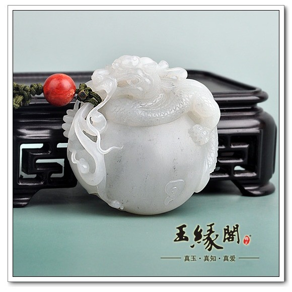 白玉籽料把件 掌定乾坤