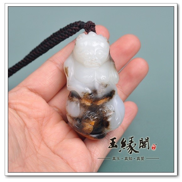 俏色籽料把件 辟邪飞熊