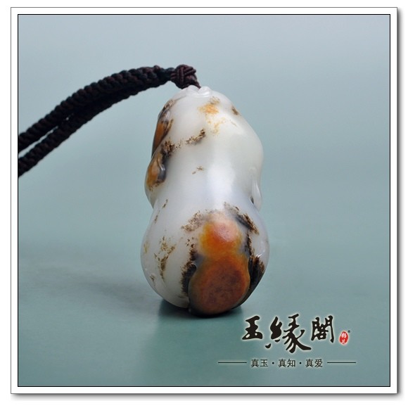 俏色籽料把件 辟邪飞熊