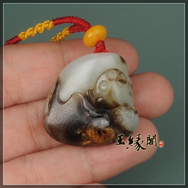 褐皮籽料挂件 四喜金蟾