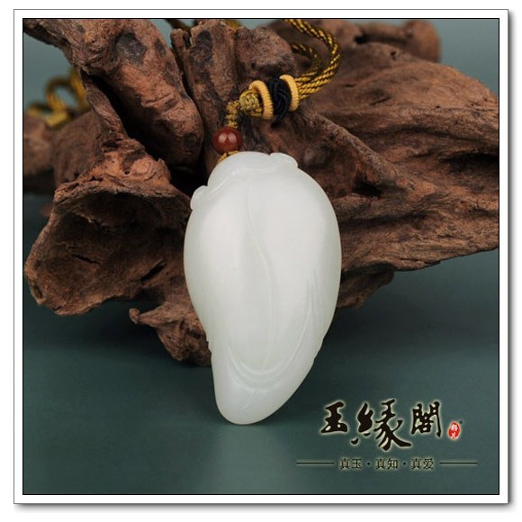 羊脂白玉籽料挂件 财神