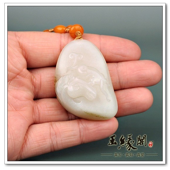 褐皮籽料挂件 马上封侯