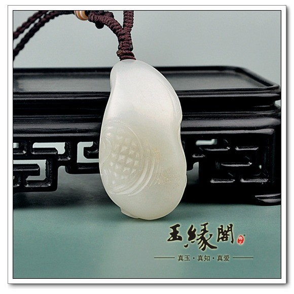 羊脂玉籽料挂件 必定成龙