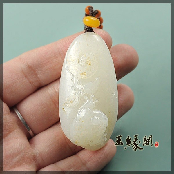 羊脂玉籽料挂件 金蟾纳财