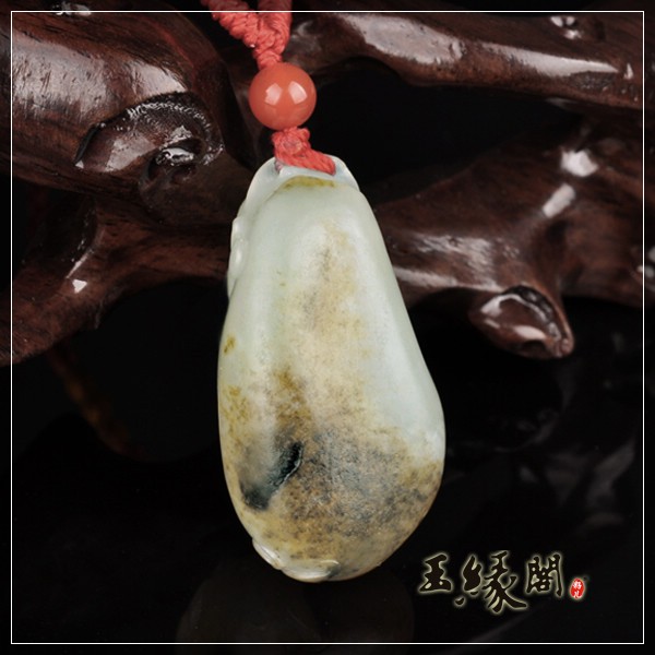 褐皮白玉籽料挂件 笑弥勒