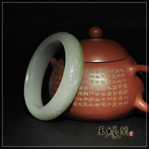 秋梨皮籽料手镯知足常乐58.2mm