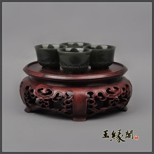青玉痕都斯坦摆件 壶